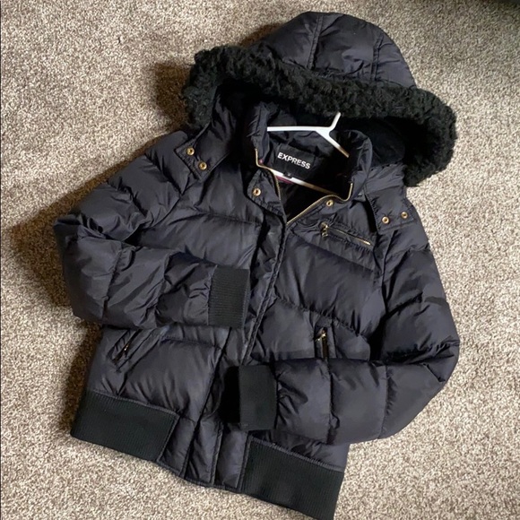 Express Jackets & Blazers - Women’s Express puffer coat